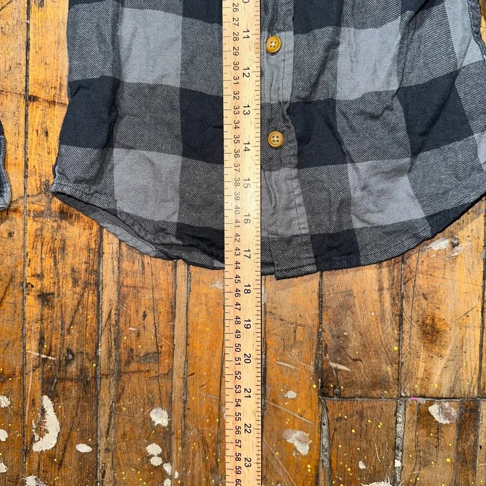 Wrangler Button Up Shirt Boys‎ Sz 5 Gray Black Plaid Cotton Long Sleeve Collared